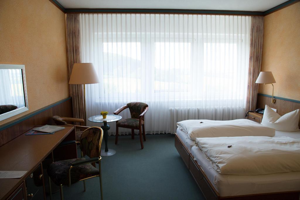 Hotel Reifenstein Kleinbartloff Εξωτερικό φωτογραφία