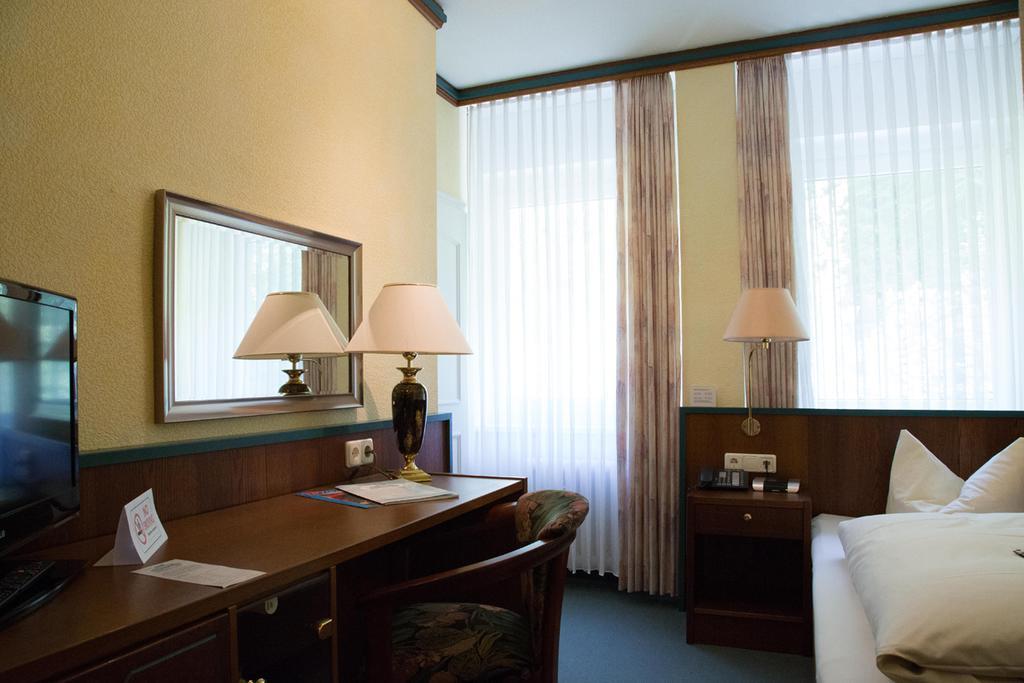 Hotel Reifenstein Kleinbartloff Εξωτερικό φωτογραφία