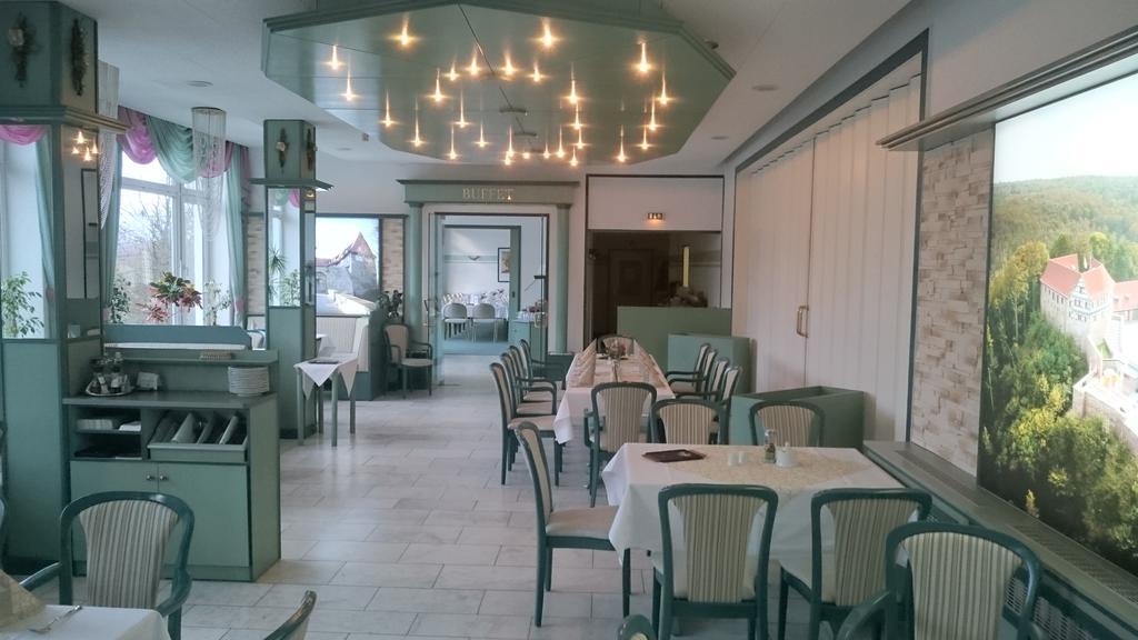 Hotel Reifenstein Kleinbartloff Εξωτερικό φωτογραφία
