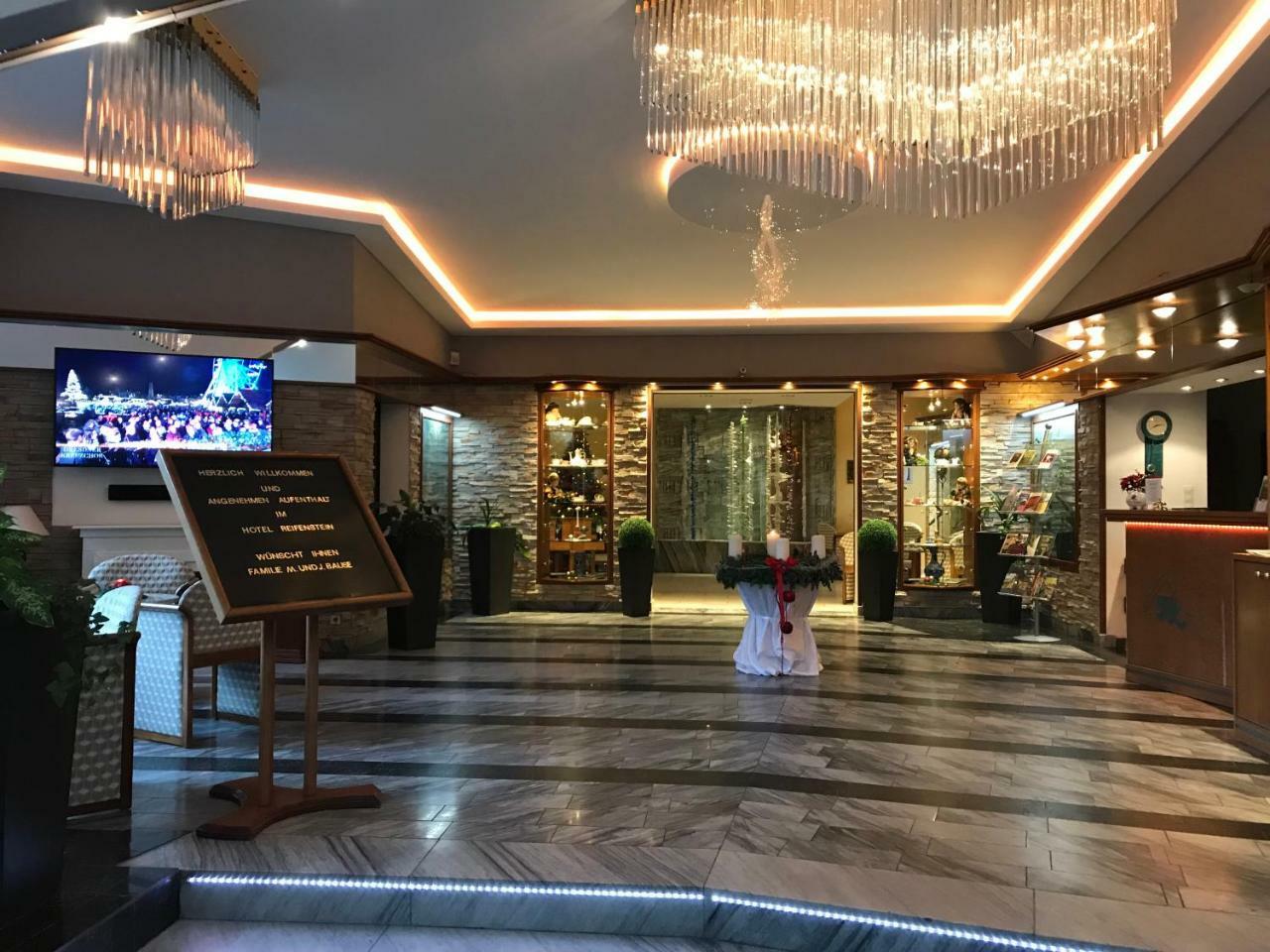 Hotel Reifenstein Kleinbartloff Εξωτερικό φωτογραφία